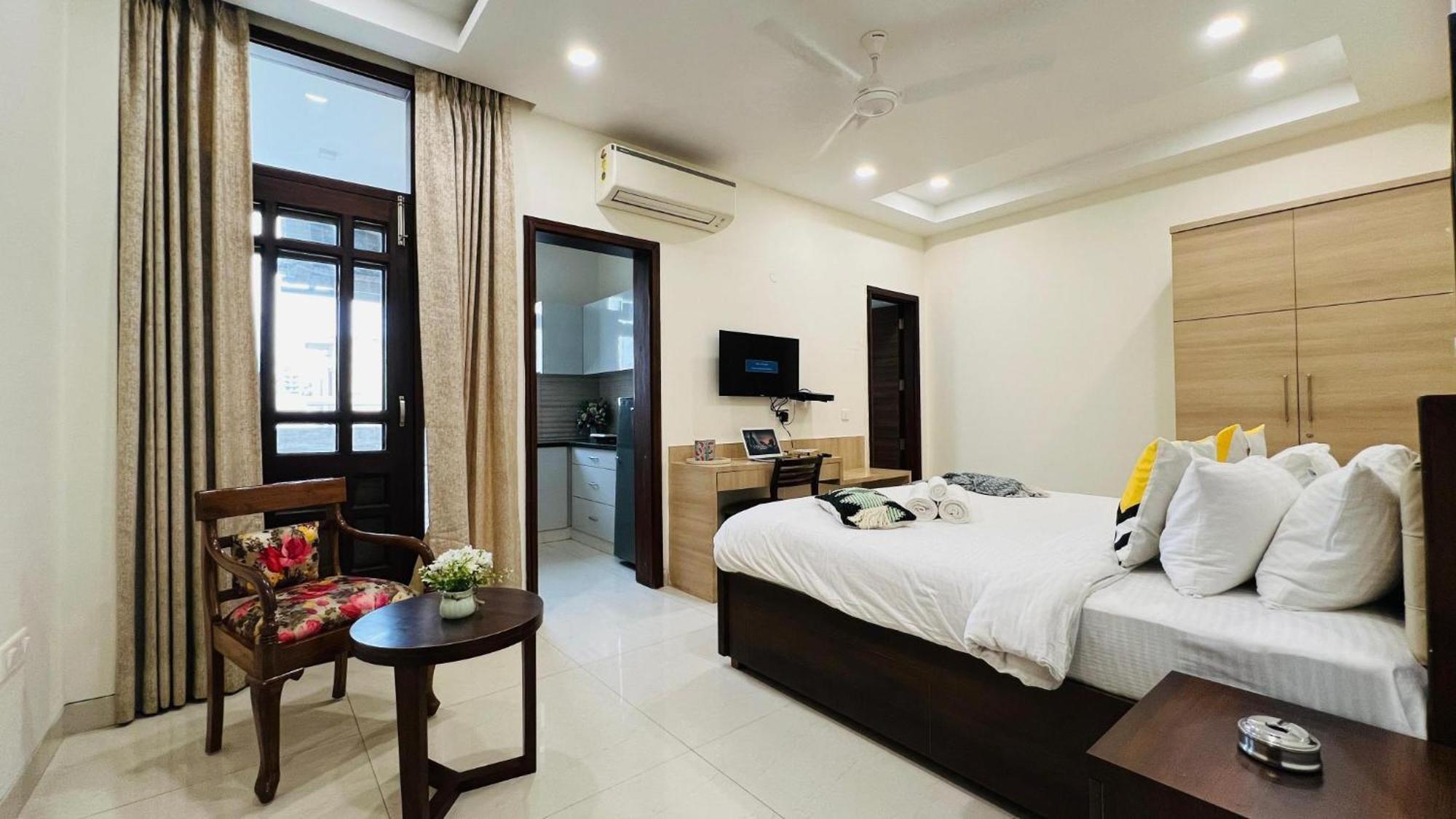 גורגאון Olive Service Apartments - Golf Course Road חדר תמונה